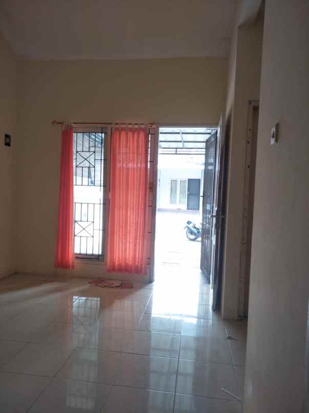 dijual rumah harapan indah harmoni