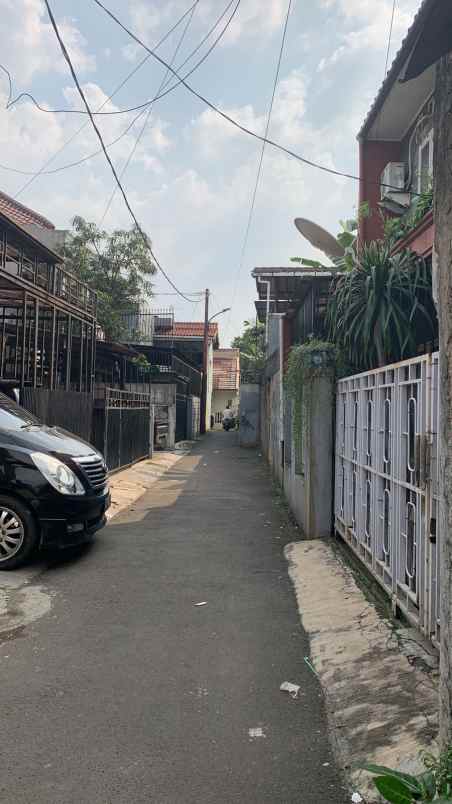 dijual rumah harga njop