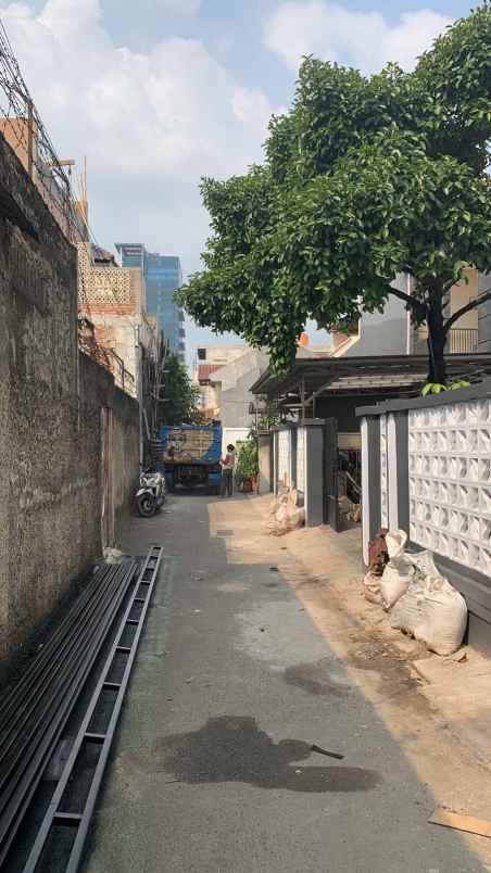 dijual rumah harga njop