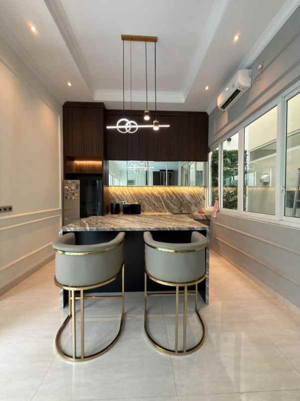 dijual rumah imperial golf pakuwon indah