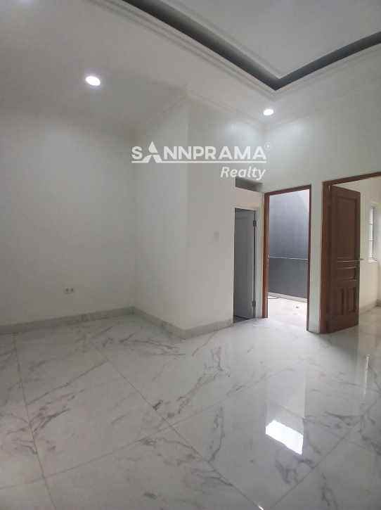 dijual rumah jagakarsa jaksel