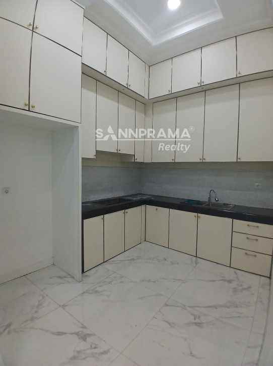 dijual rumah jagakarsa jaksel