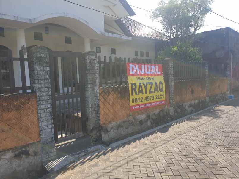 dijual rumah jalan anjasmoro pasuruan
