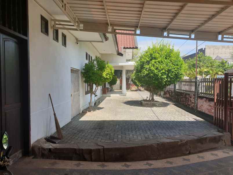 dijual rumah jalan anjasmoro pasuruan