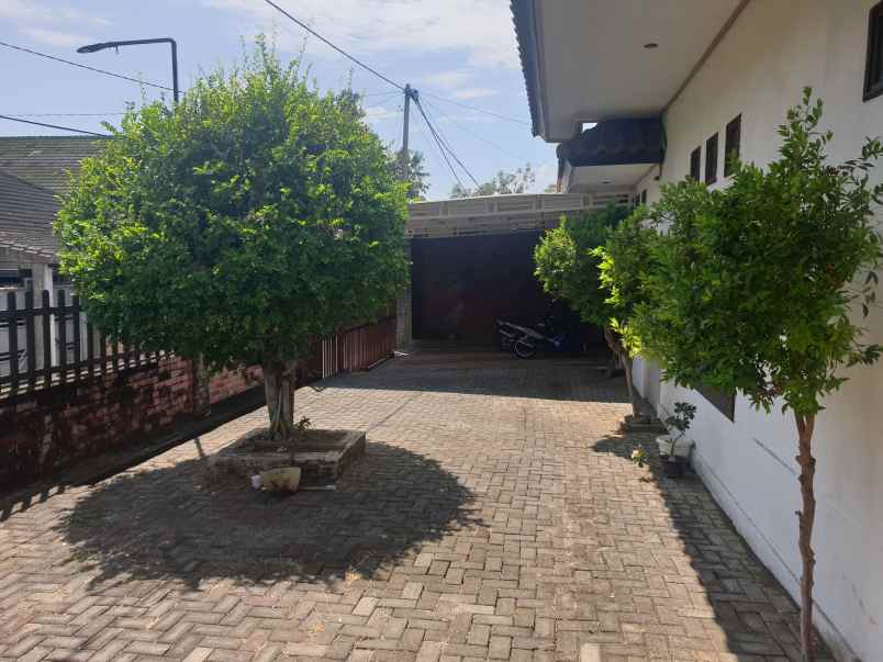 dijual rumah jalan anjasmoro pasuruan