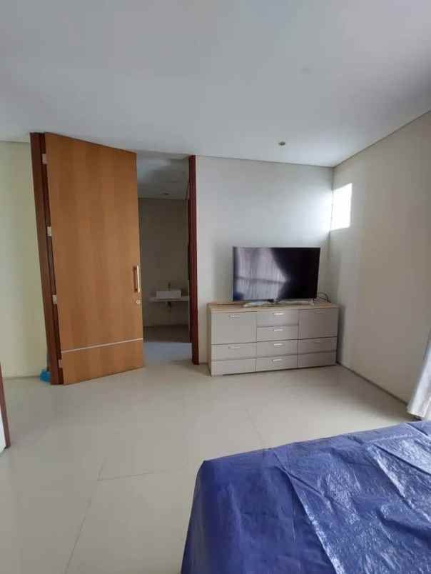 dijual rumah jalan cargo permai