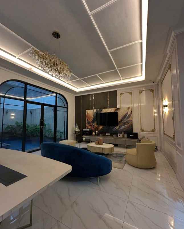 dijual rumah jalan citraland utama