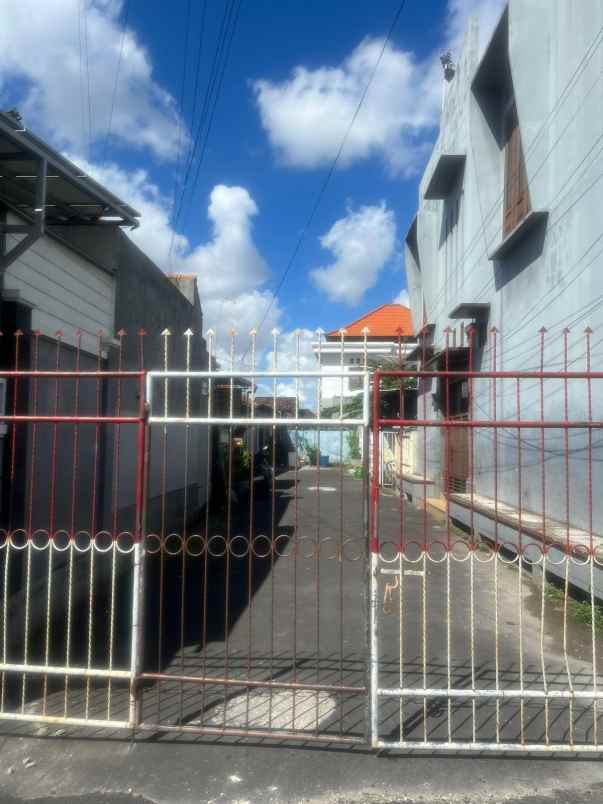 dijual rumah jalan gunung himalaya