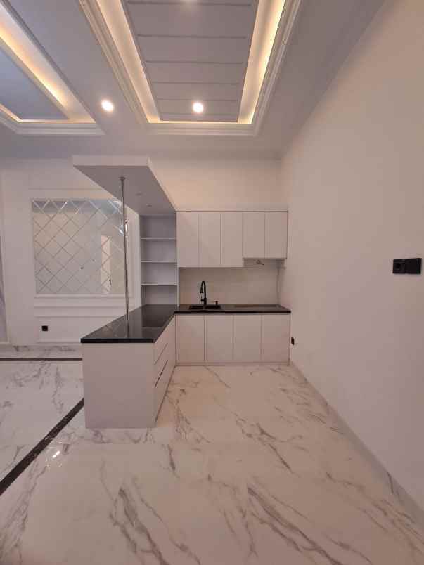 dijual rumah jalan kahfi 2 jagakarsa