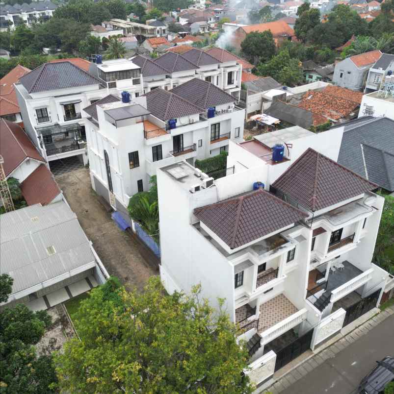 dijual rumah jalan margasatwa