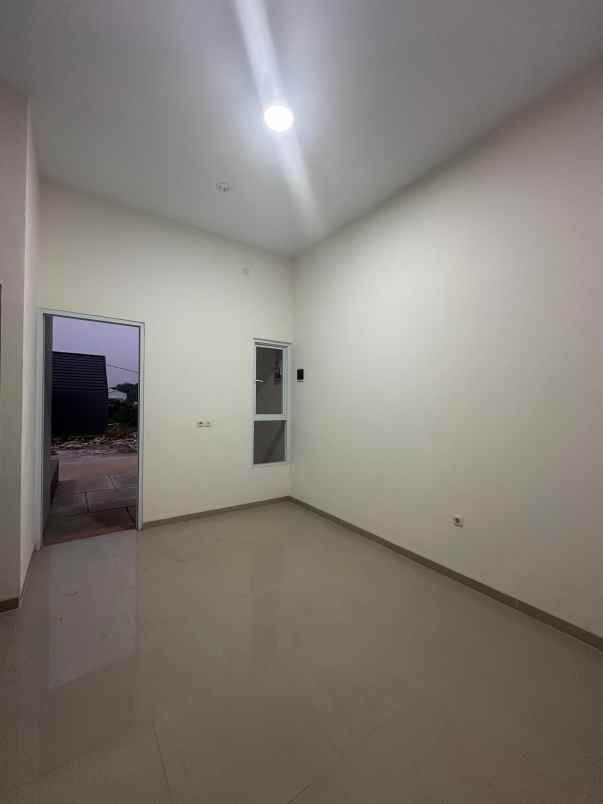 dijual rumah jalan pesona kedaung sawangan