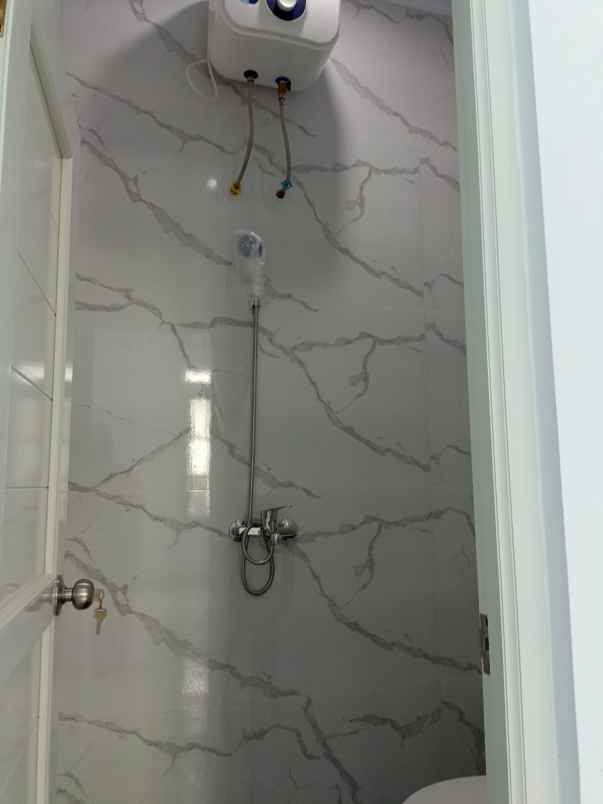 dijual rumah jalan raya margasatwa cilandak