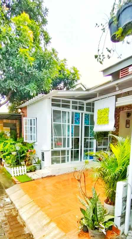 dijual rumah jalan raya serpong cisauk bsd