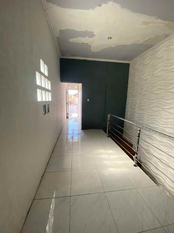 dijual rumah jalan samarinda sayap