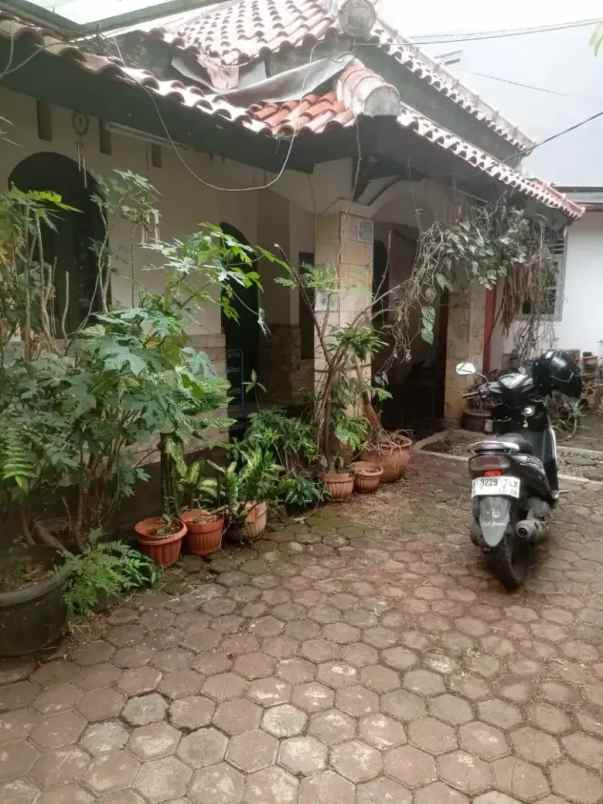 dijual rumah jati padang