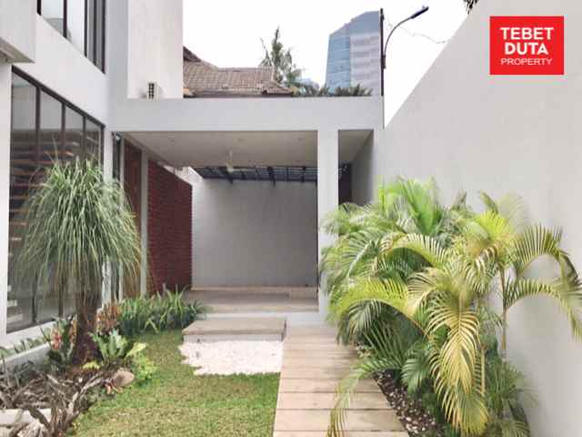 dijual rumah jati padang