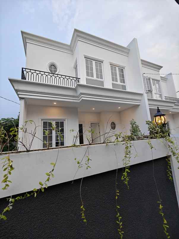 dijual rumah jatiwaringin bekasi