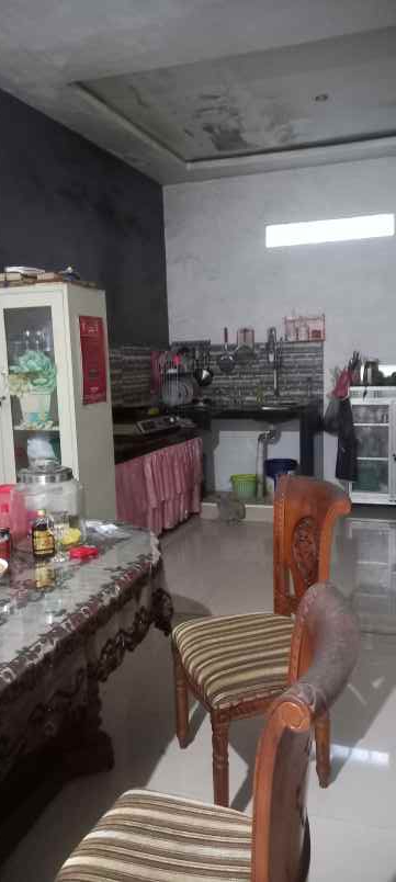 dijual rumah jl bina widya hr subrantas