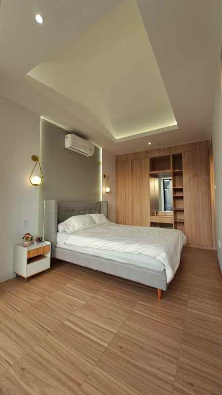 dijual rumah jl cendrawasih