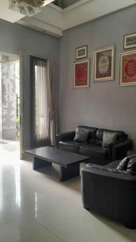 dijual rumah jl ibrahim adji kota bandung