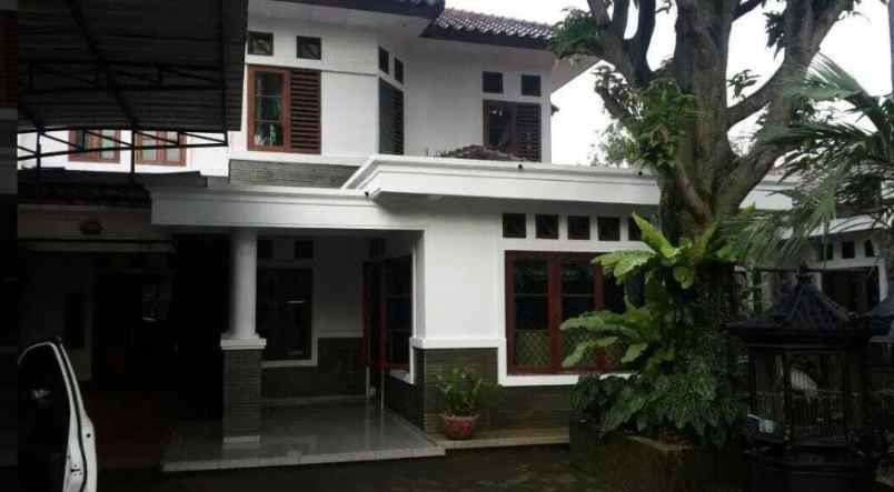 dijual rumah jl jagakarsa raya