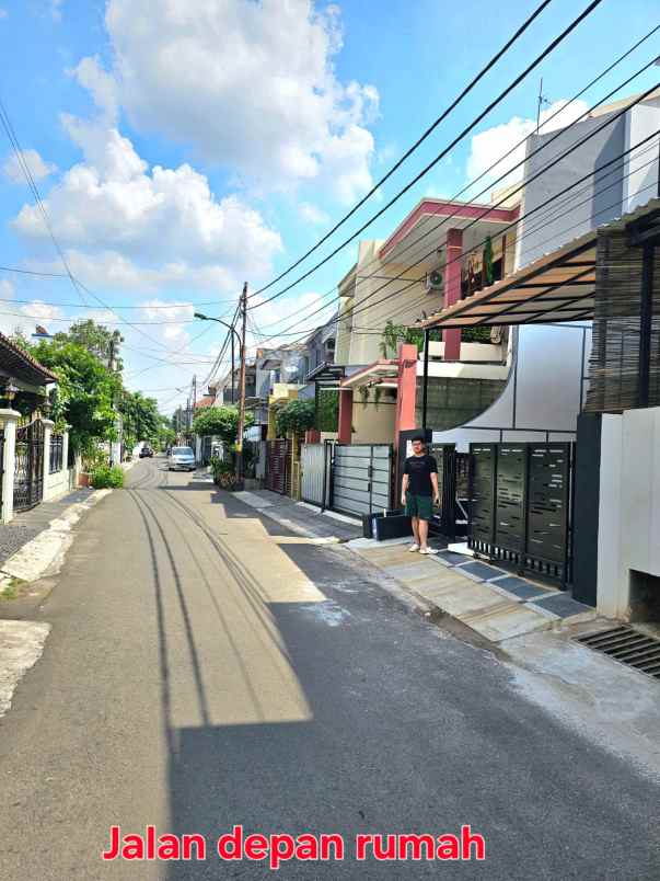 dijual rumah jl kav dki pondok kelapa