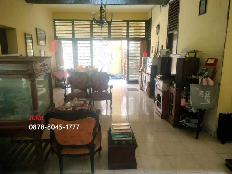 dijual rumah jl kramat