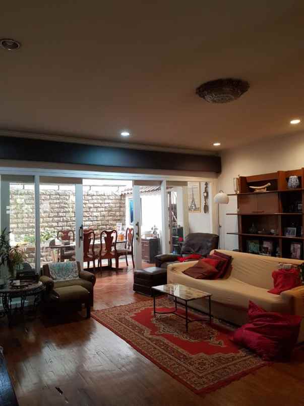 dijual rumah jl maribaya pangkalan jati