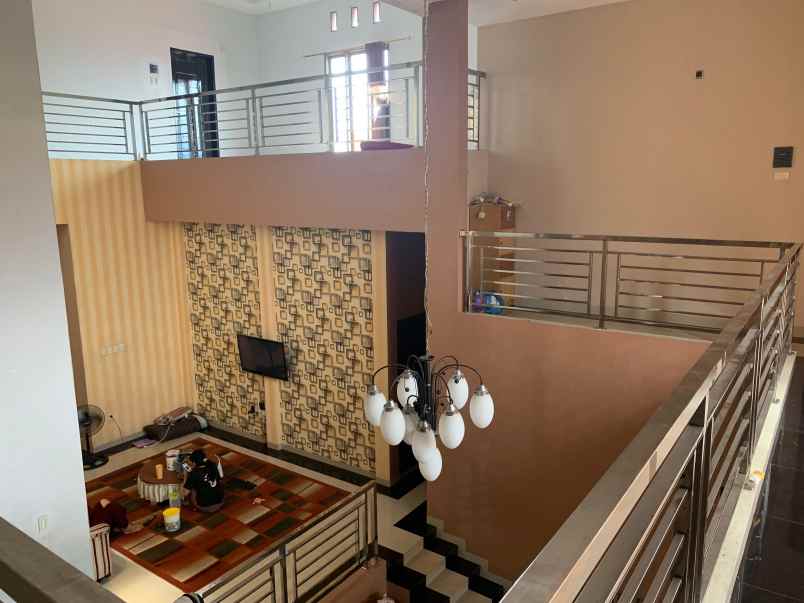 dijual rumah jl merpati putih