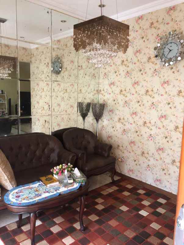 dijual rumah jl pasar minggu raya