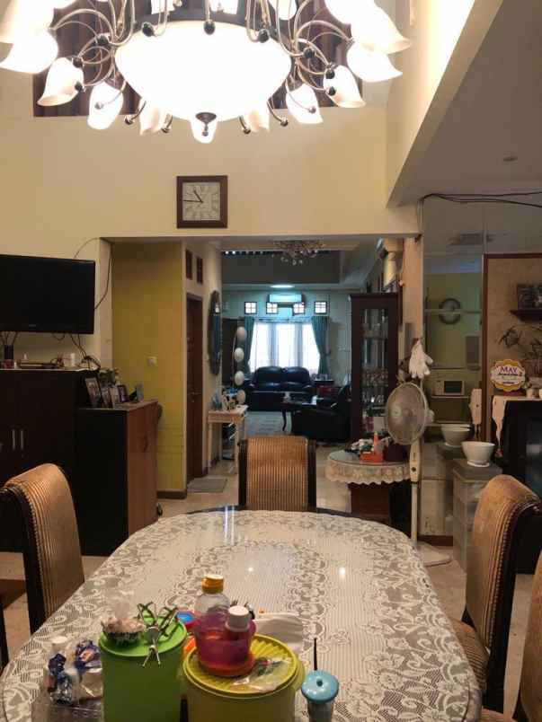 dijual rumah jl pasar minggu raya