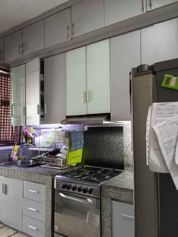 dijual rumah jl pondok labu cilandak