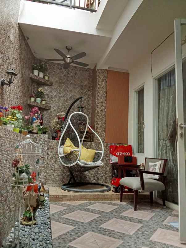 dijual rumah jl pondok labu cilandak