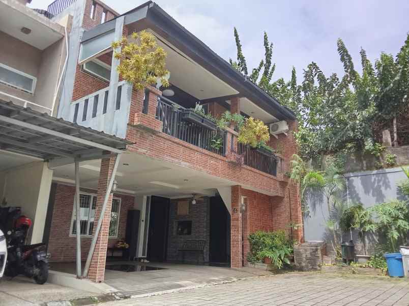 dijual rumah jl pondok labu cilandak