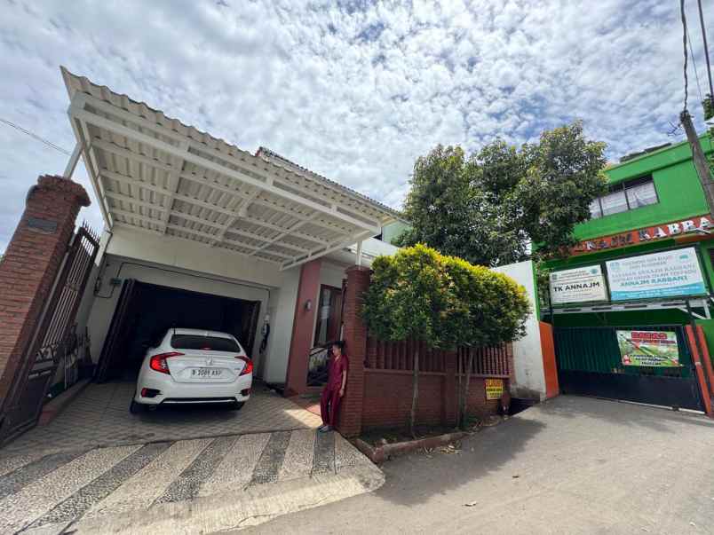 dijual rumah jl raya jatimakmur pondok