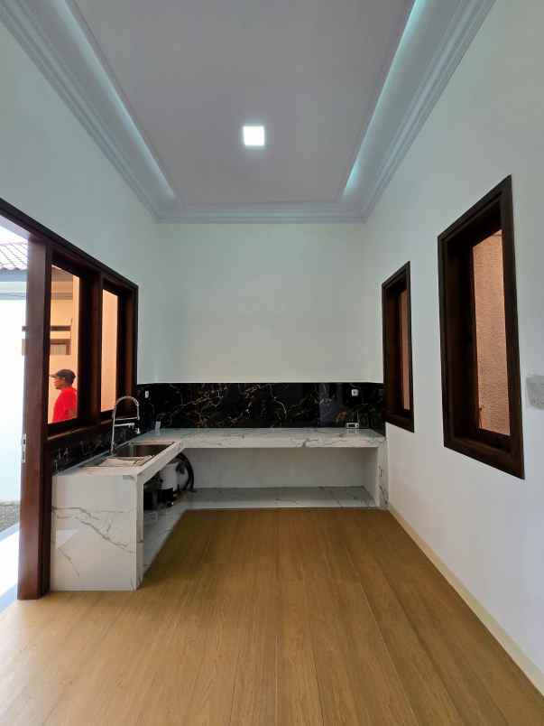 dijual rumah jl raya komplek kavling