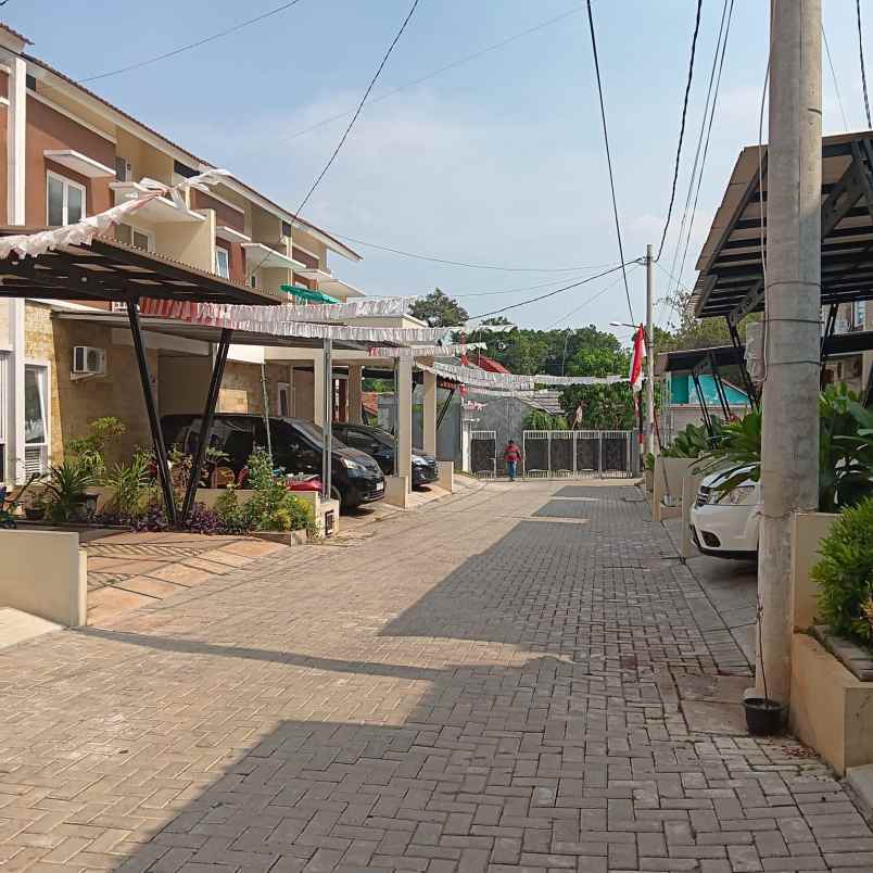 dijual rumah jl raya sirojul munir