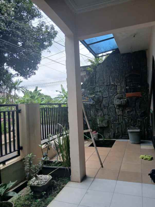 dijual rumah jl raya untung suropati