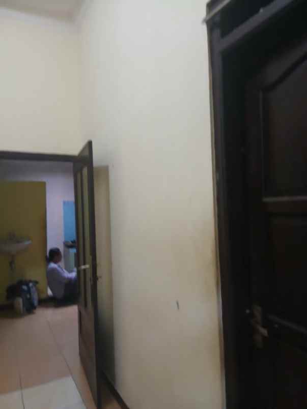 dijual rumah jl raya untung suropati