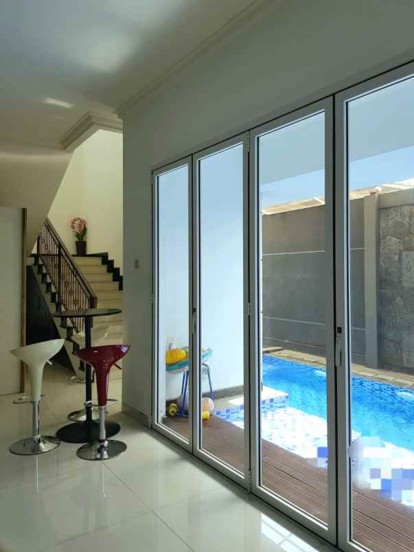 dijual rumah jl setiabudi