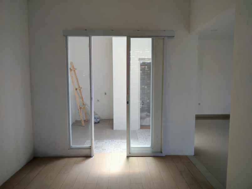 dijual rumah jl sindang palay cigugur