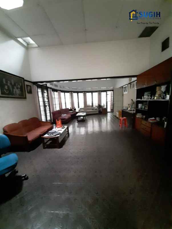 dijual rumah jl sumbawa merdeka sumur