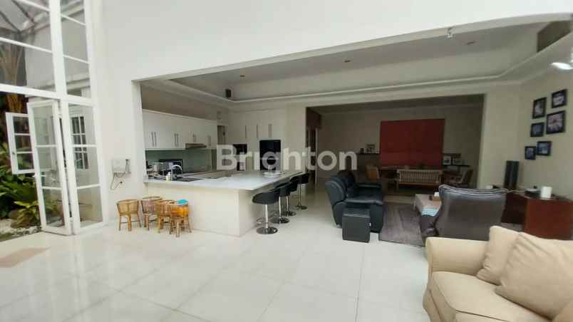 dijual rumah jl sunda kelapa menteng