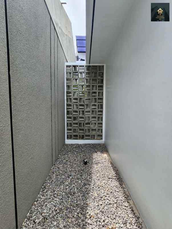 dijual rumah jl taman rahayu cigondewah