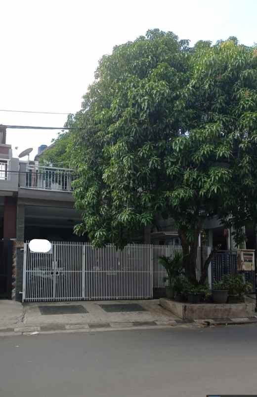 dijual rumah jl utara raya perum puri