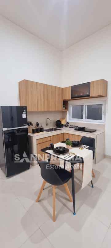 dijual rumah jln rya parung bogor