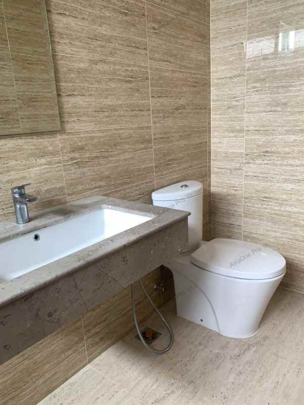 dijual rumah jln semayang cluster