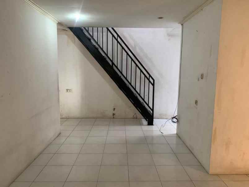 dijual rumah jurangmangu barat