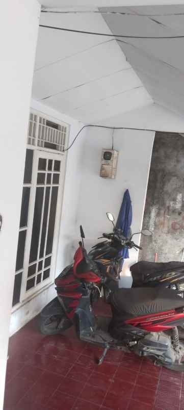 dijual rumah jurangmangu barat