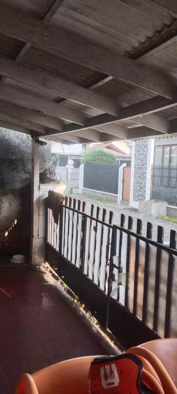 dijual rumah jurangmangu barat